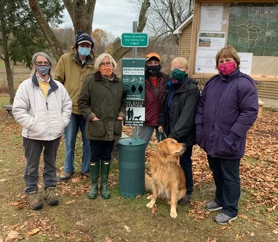 Pet Waste Stations at Viles1